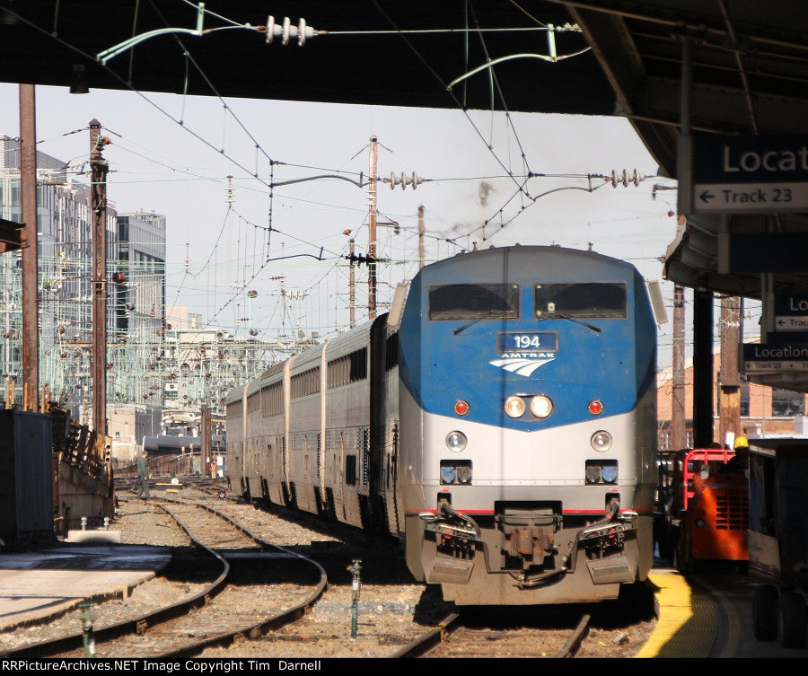 AMTK 194 arriving on train #30